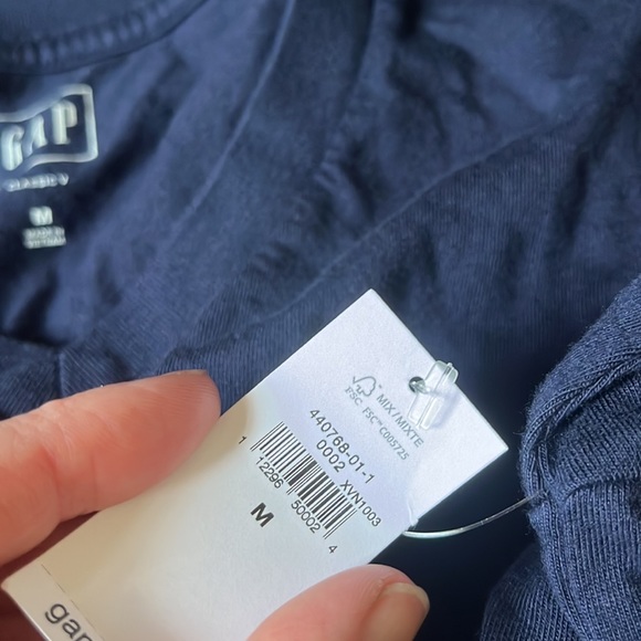 GAP | Classic Vneck Navy Shirt - Picture 2 of 5